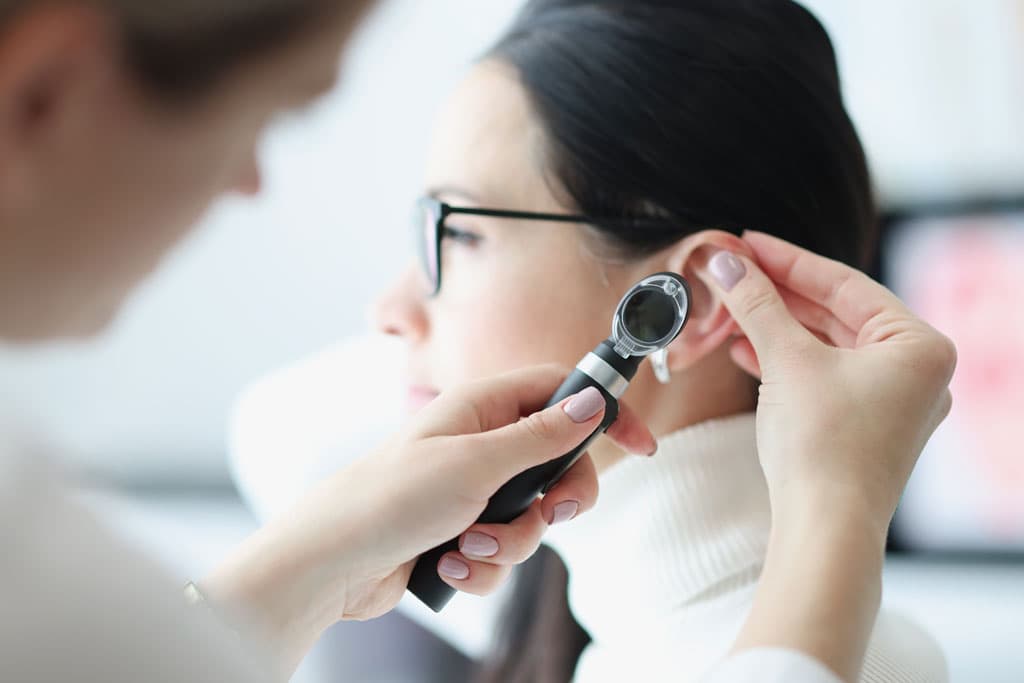 Hacer revisión otorrinolaringológica en Ponferrada