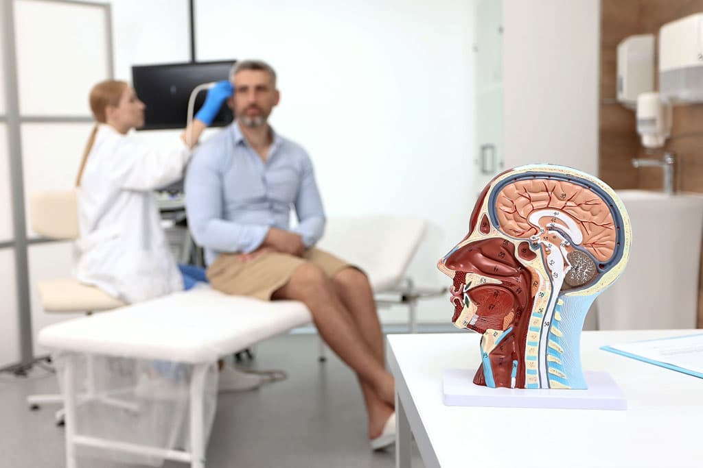 Tratamientos para problemas de garganta y oído en Ponferrada